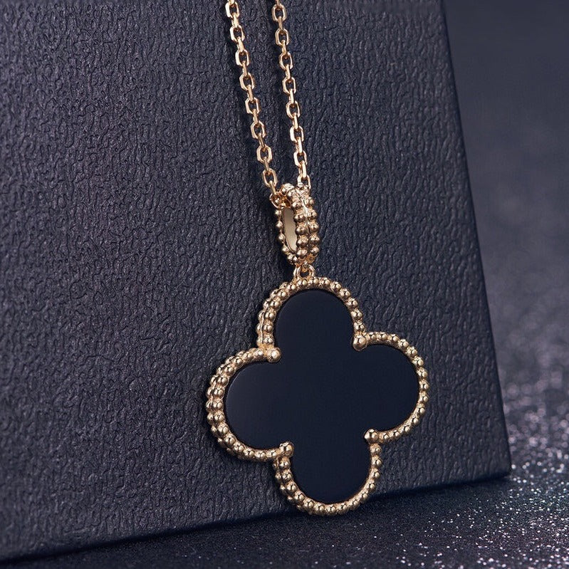Van Cleef & Arpels CLOVER GOLD NECKLACE