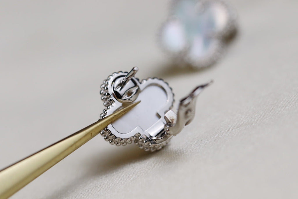 Van Cleef & Arpels VINTAGE CLOVER SILVER MOP EARRINGS