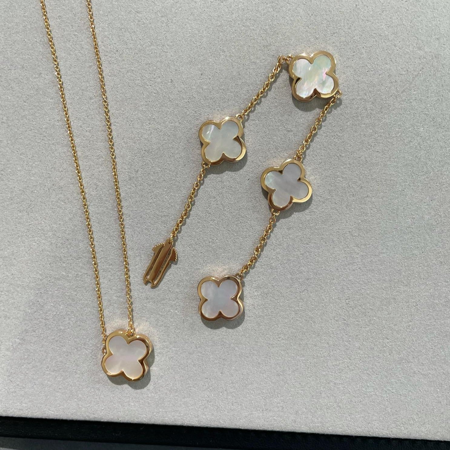 Van Cleef & Arpels PURE CLOVER PENDANT NECKLACE