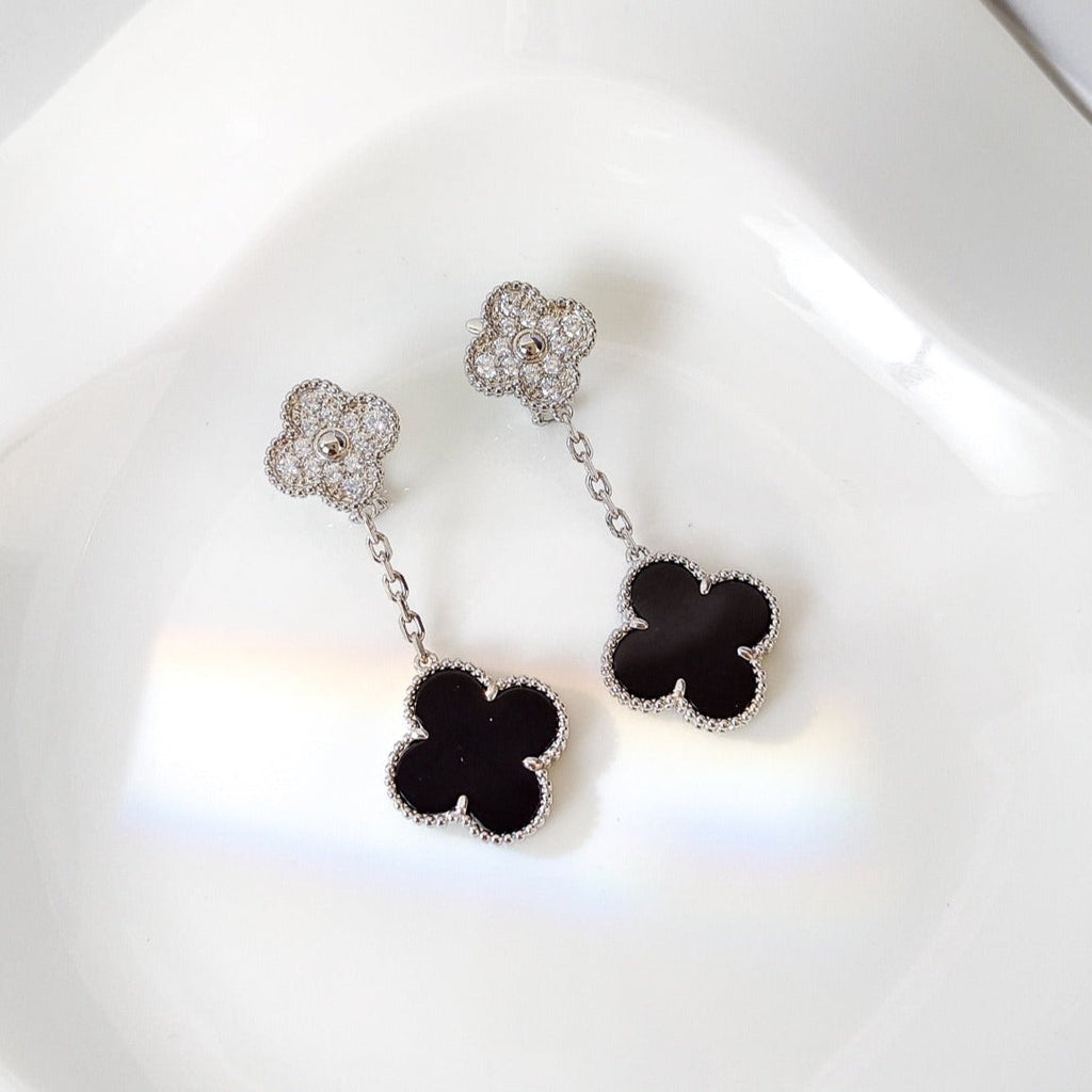 Van Cleef & Arpels CLOVER 2 MOTIFS SILVER DIAMOND ONYX