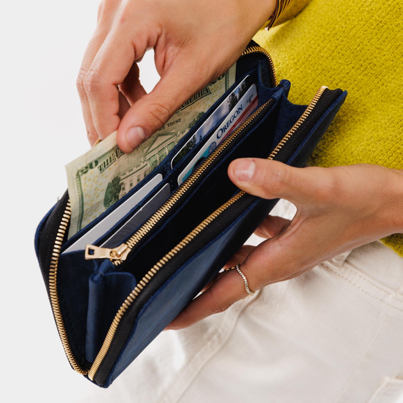 Accordion Zip Wallet |Tiffany necklace