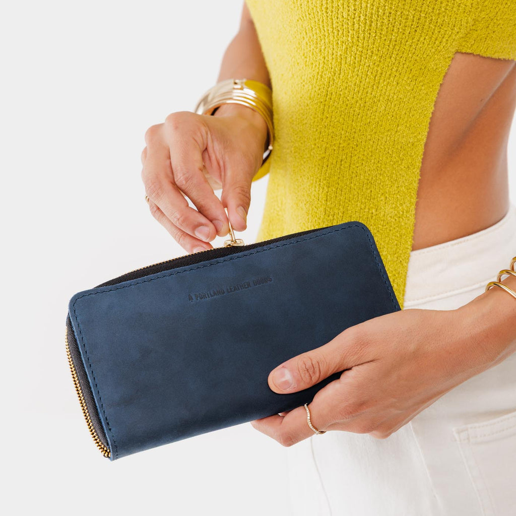 Accordion Zip Wallet |Tiffany necklace