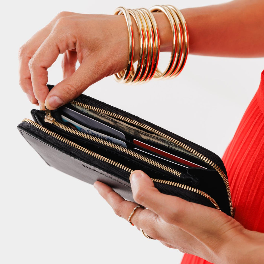Accordion Zip Wallet |Tiffany necklace