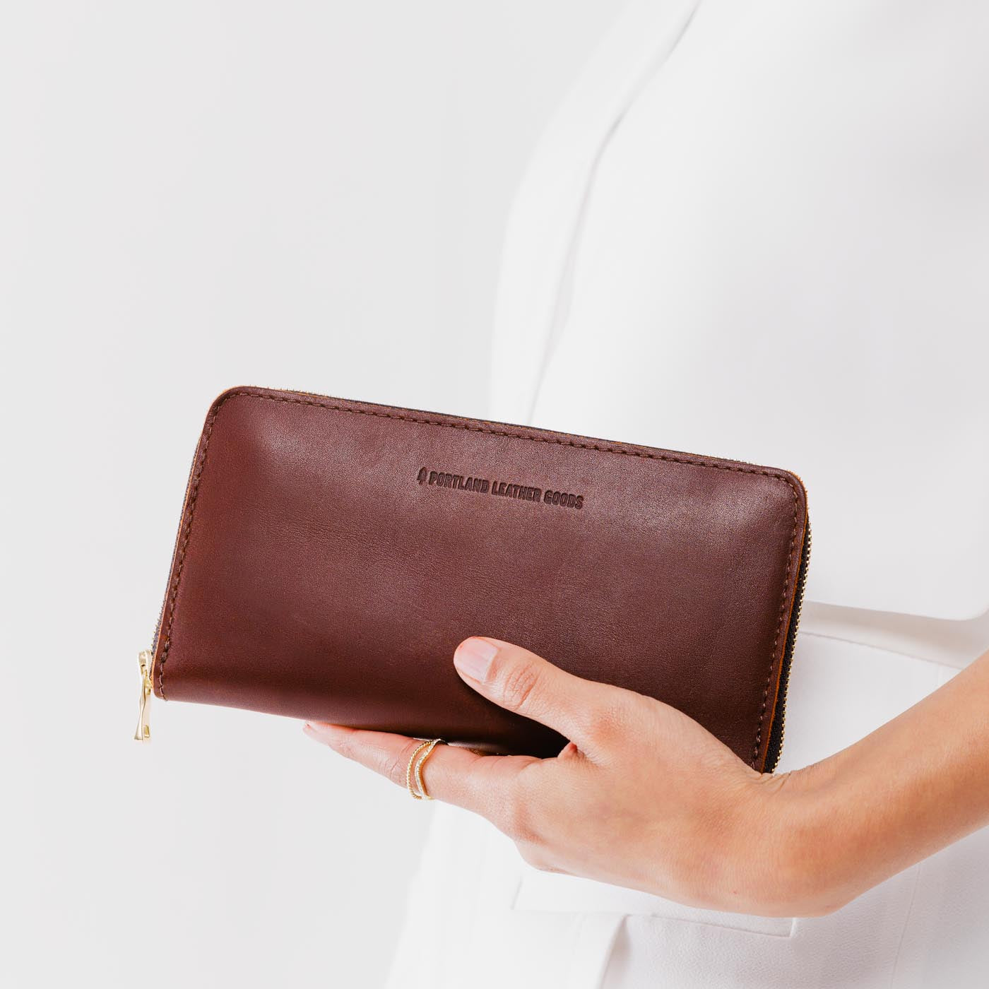 Accordion Zip Wallet |Tiffany necklace