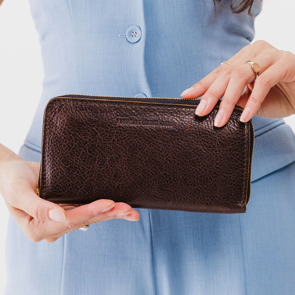 Accordion Zip Wallet |Tiffany necklace