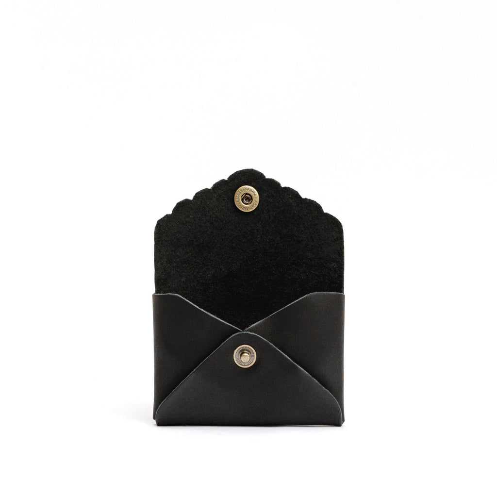 Mini Daisy Wallet |Tiffany necklace