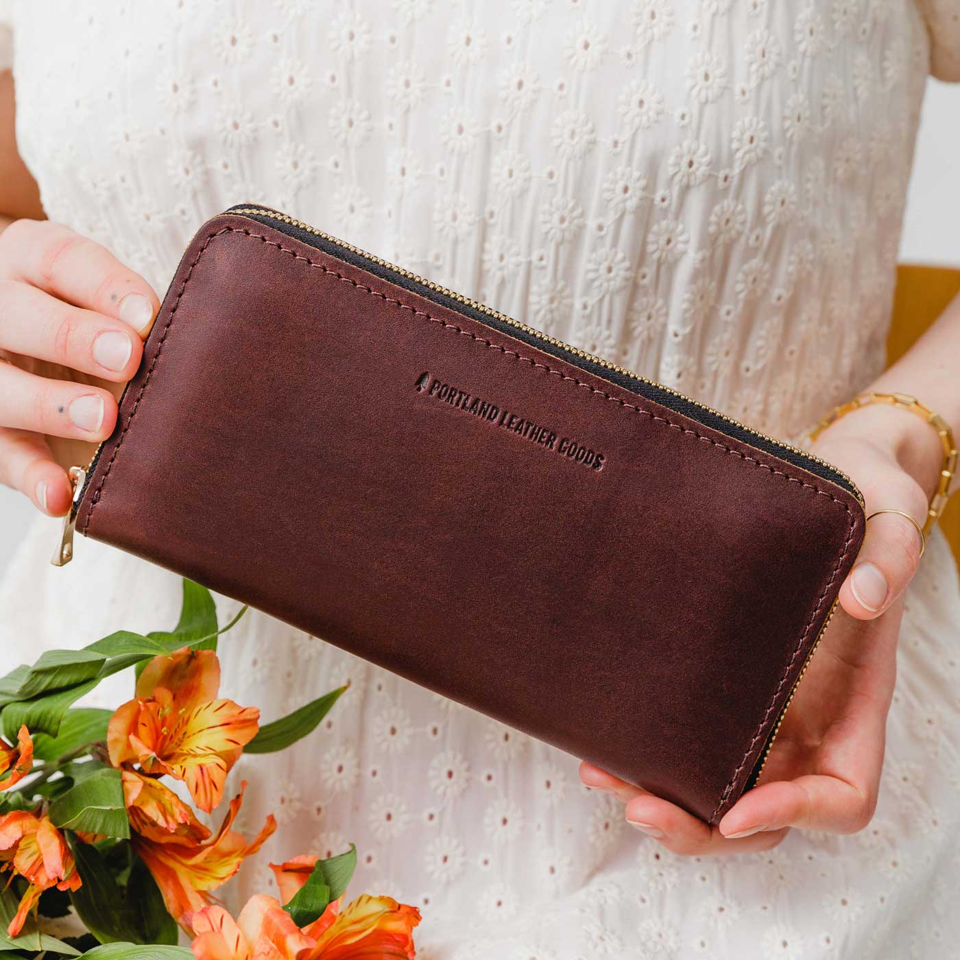 Accordion Zip Wallet |Tiffany necklace