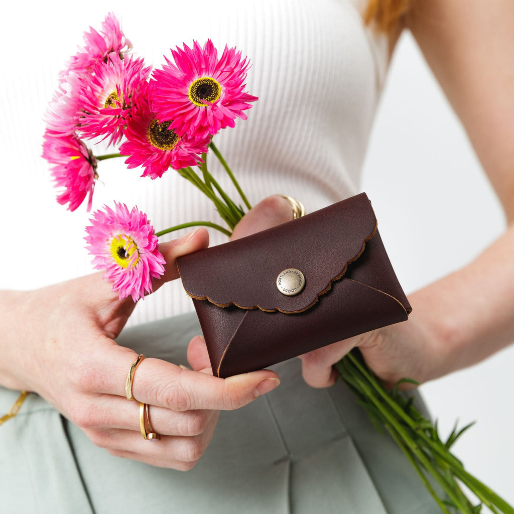 Mini Daisy Wallet |Tiffany necklace
