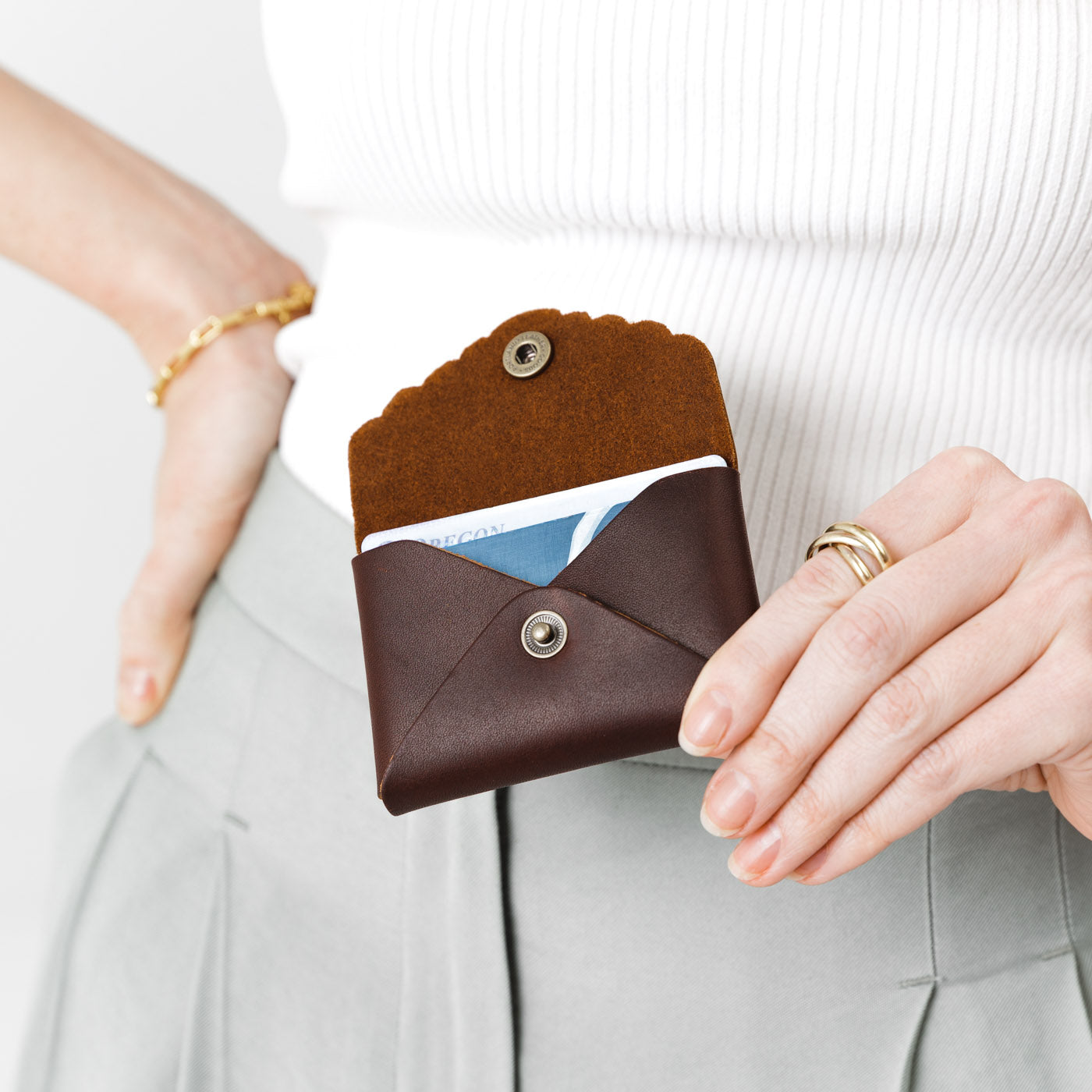 Mini Daisy Wallet |Tiffany necklace