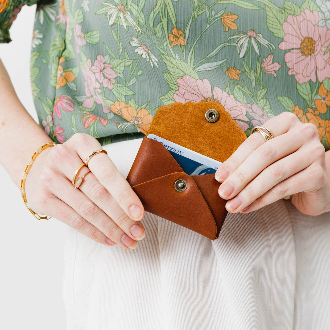 Mini Daisy Wallet |Tiffany necklace