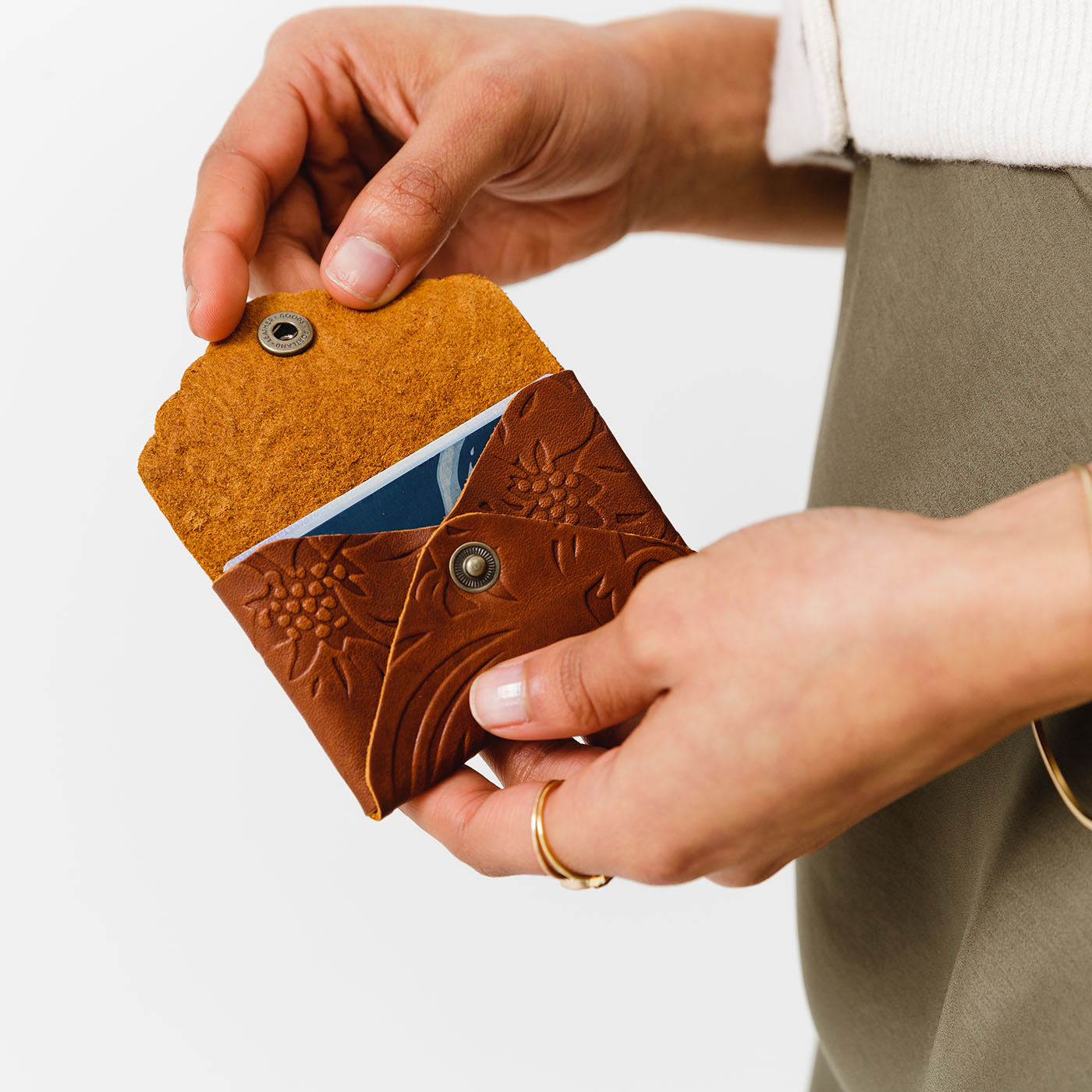 Mini Daisy Wallet |Tiffany necklace