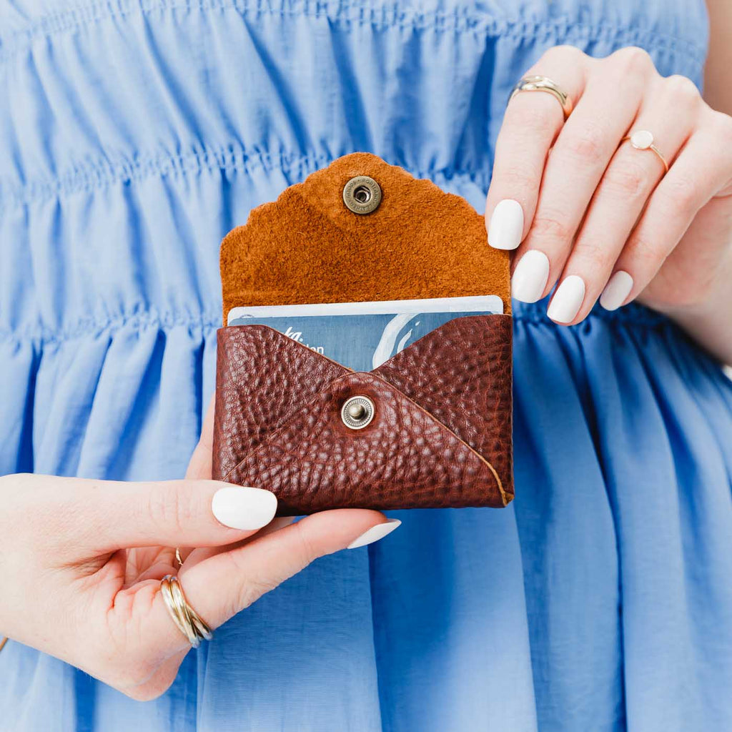 Mini Daisy Wallet |Tiffany necklace
